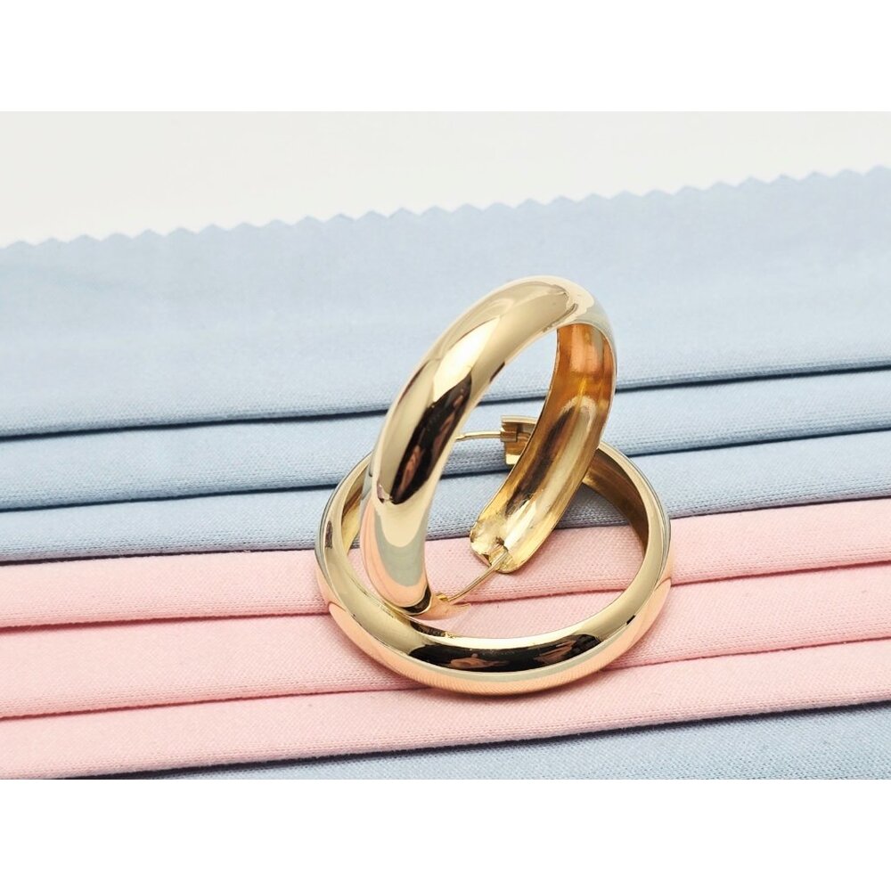 Unique Medium 18k Solid Yellow Gold Designer Poli… - image 2